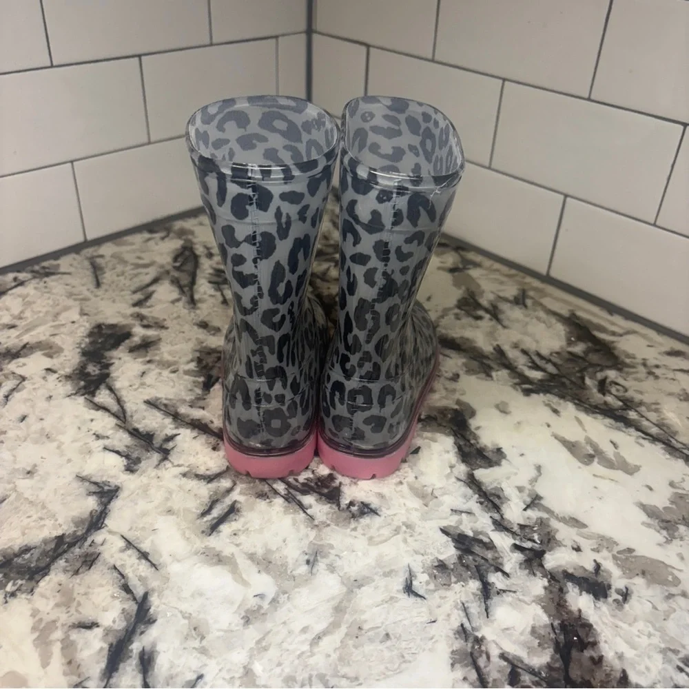 Roma Gray Leopard Print Boots with Pink Soles